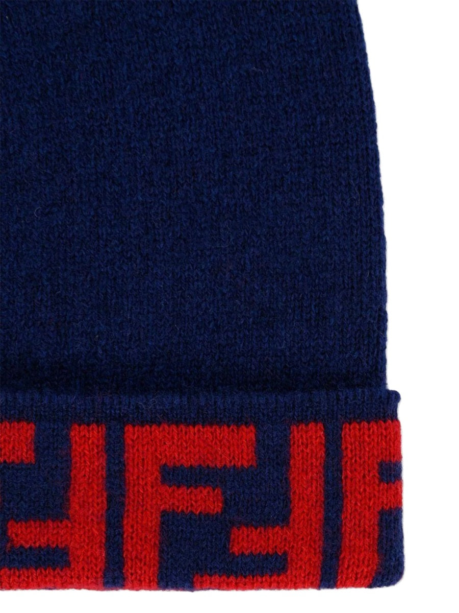 REVERSIBLE BEANIE HAT