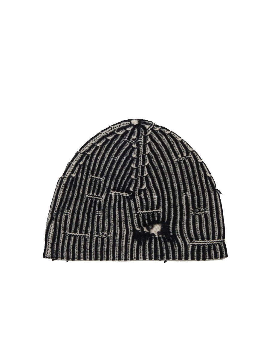BEANIE HAT WITH LOGO
