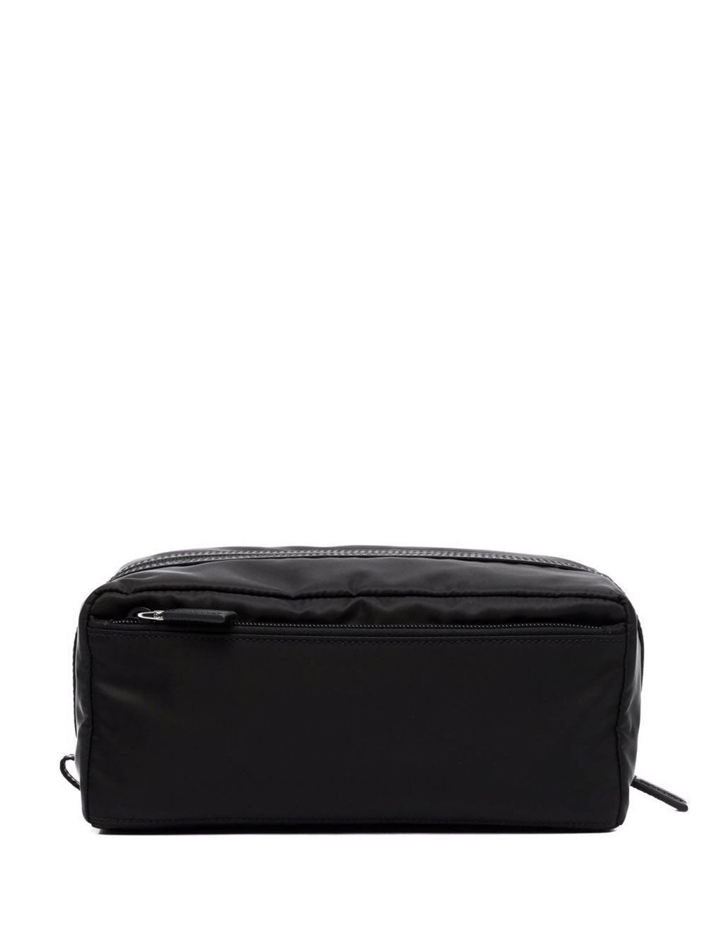 NECESSAIRE