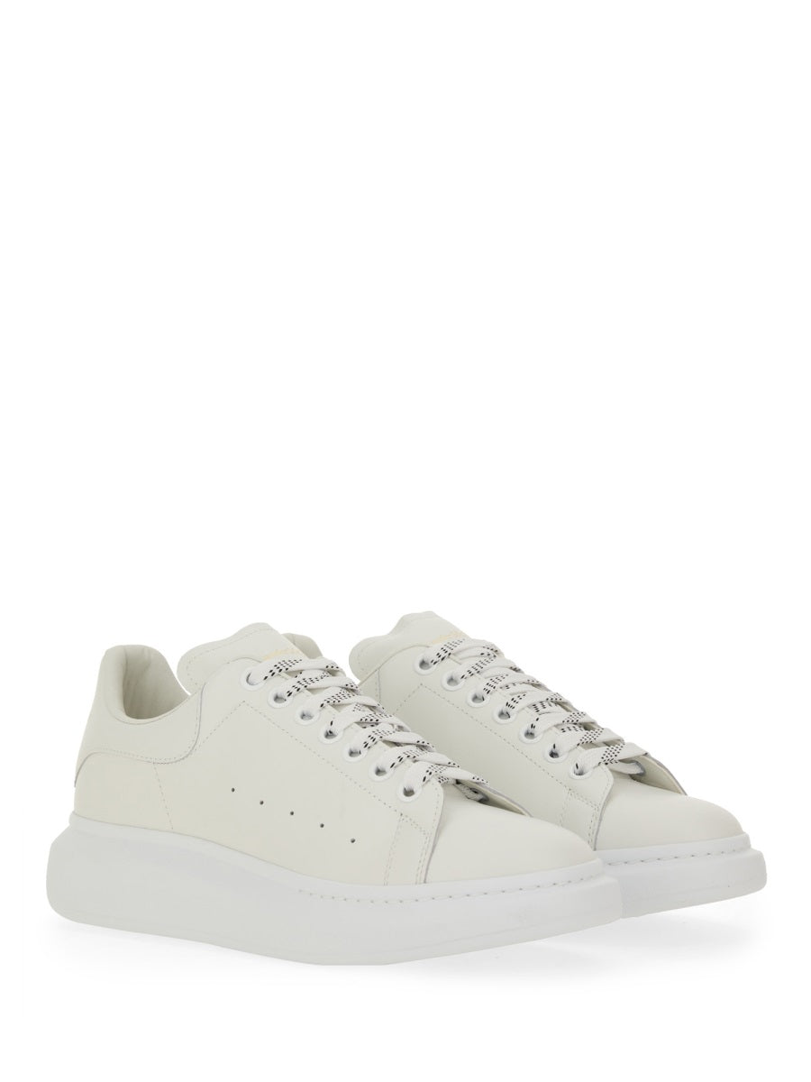 "OVERSIZE" SNEAKERS