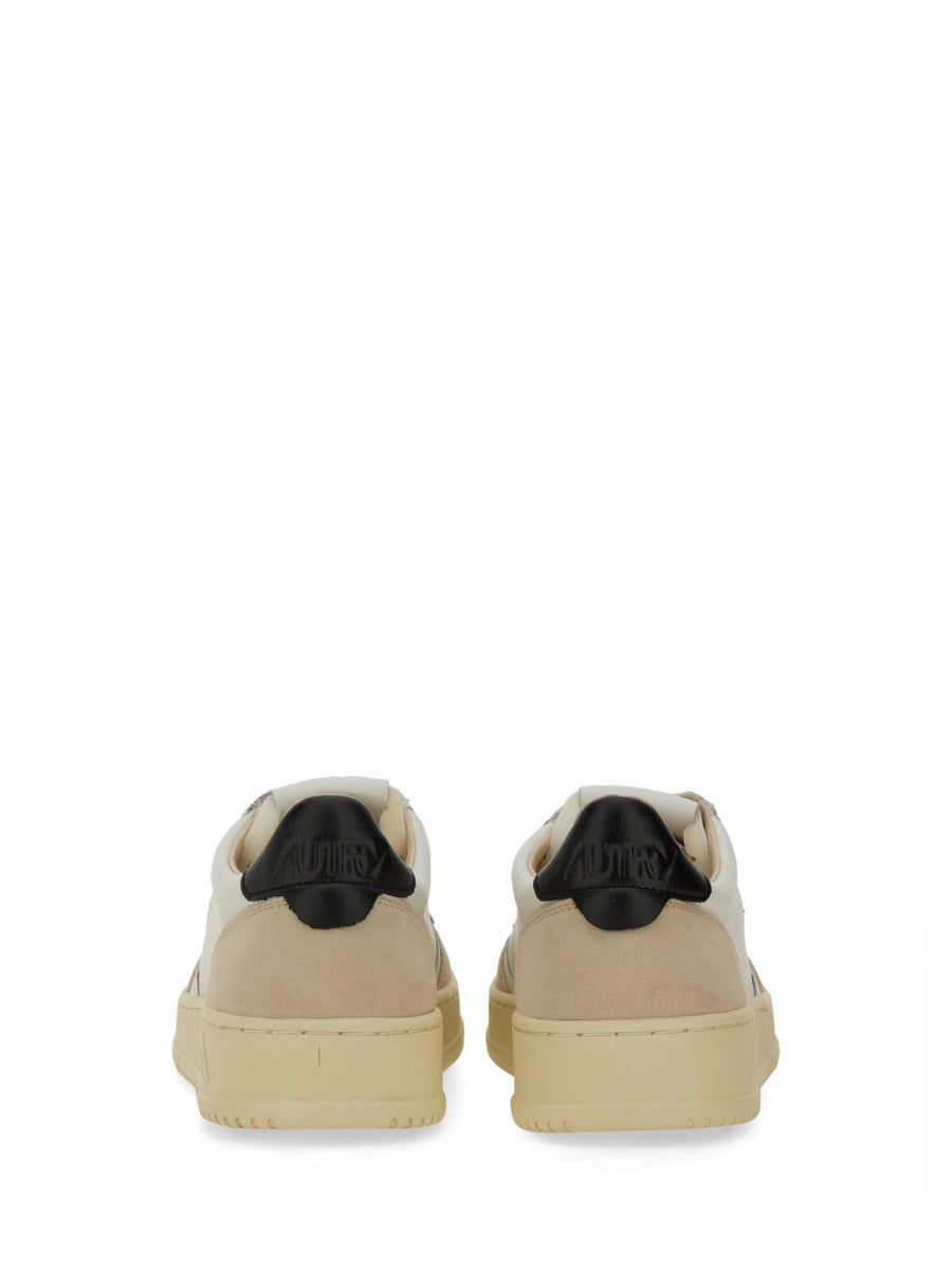 MEDALIST LOW SNEAKER