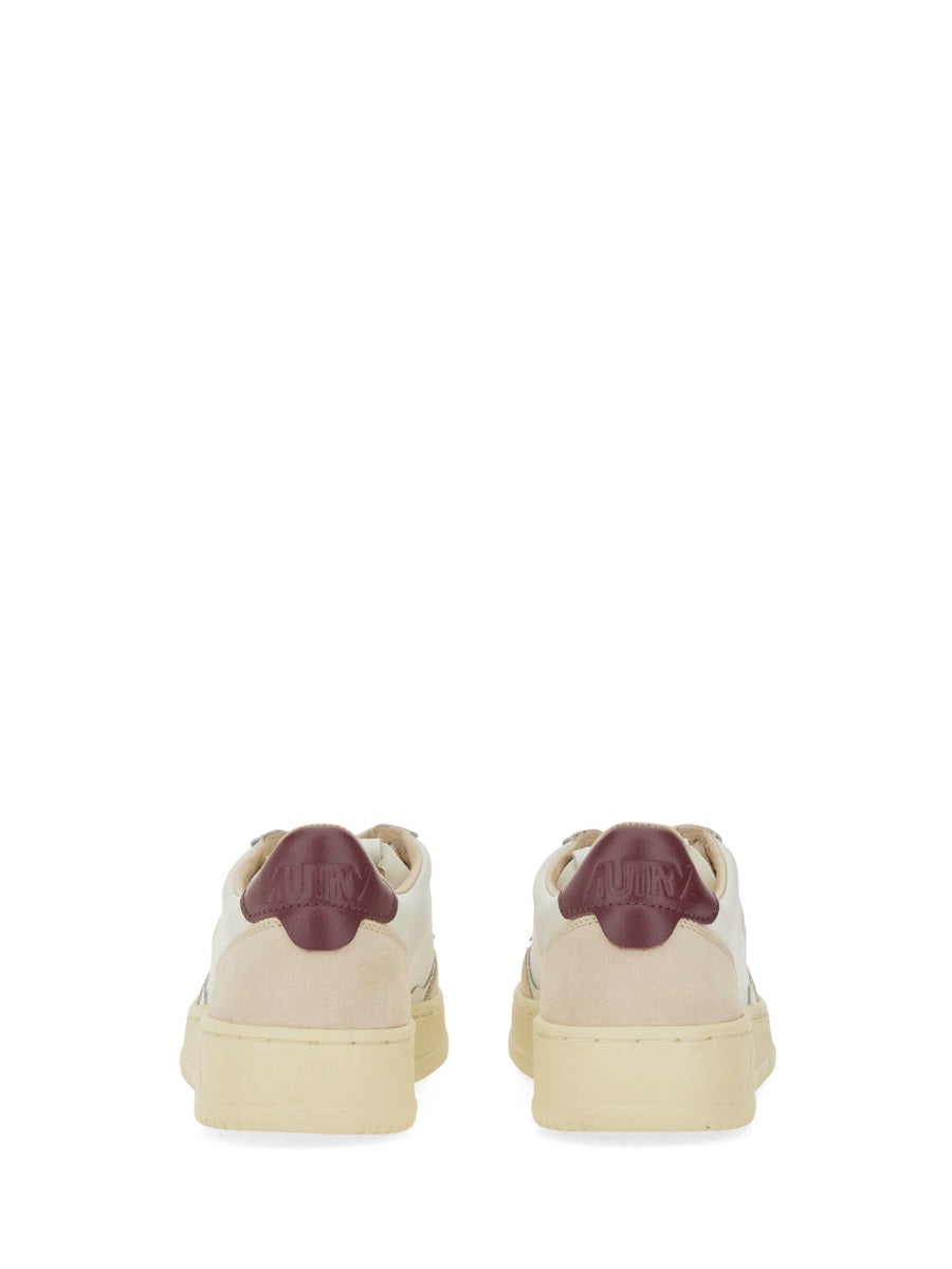 MEDALIST LOW SNEAKER