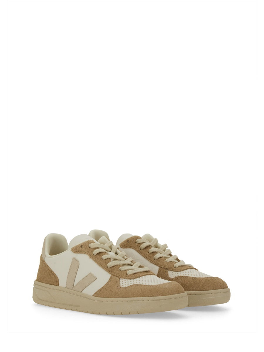 SNEAKER "V-10"