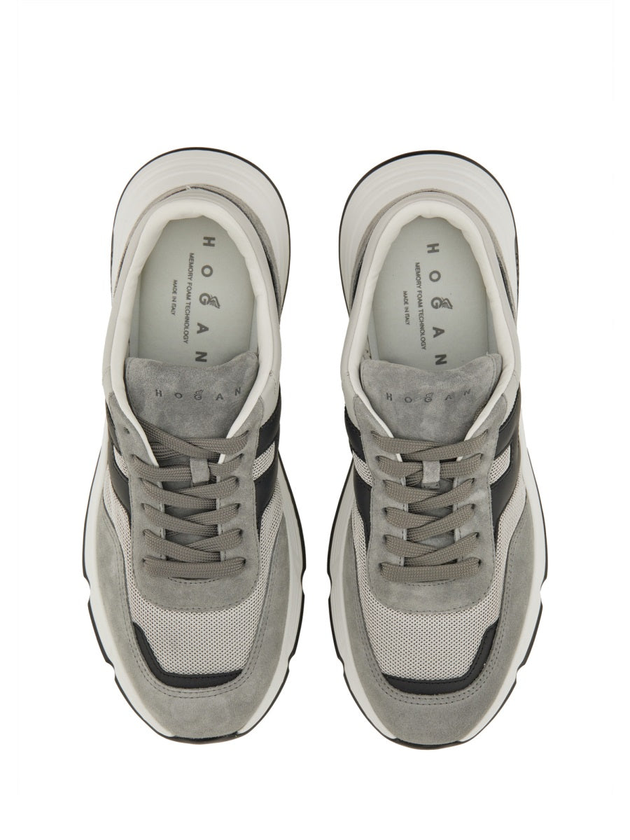 "HYPERLIGHT" SNEAKER