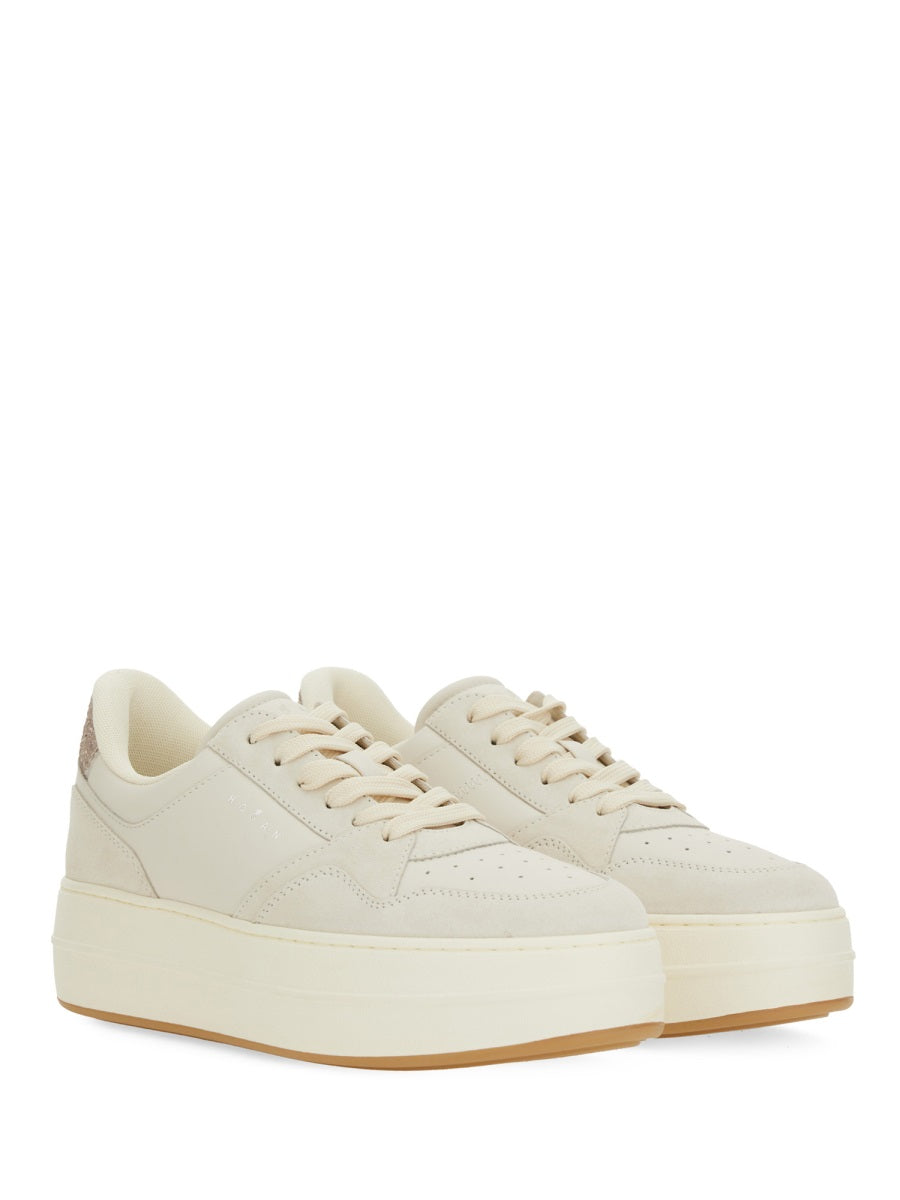 LEATHER SNEAKER