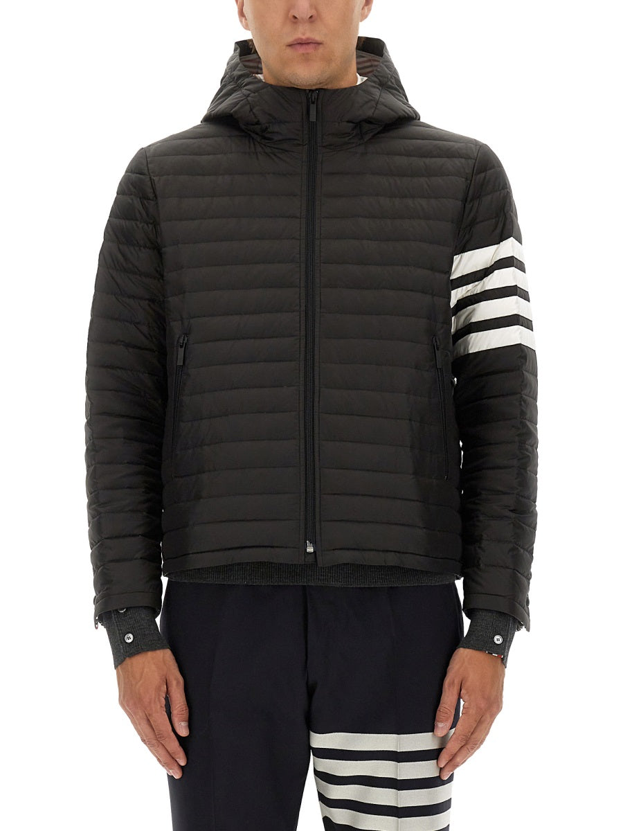 DOWN JACKET WITH HOOD