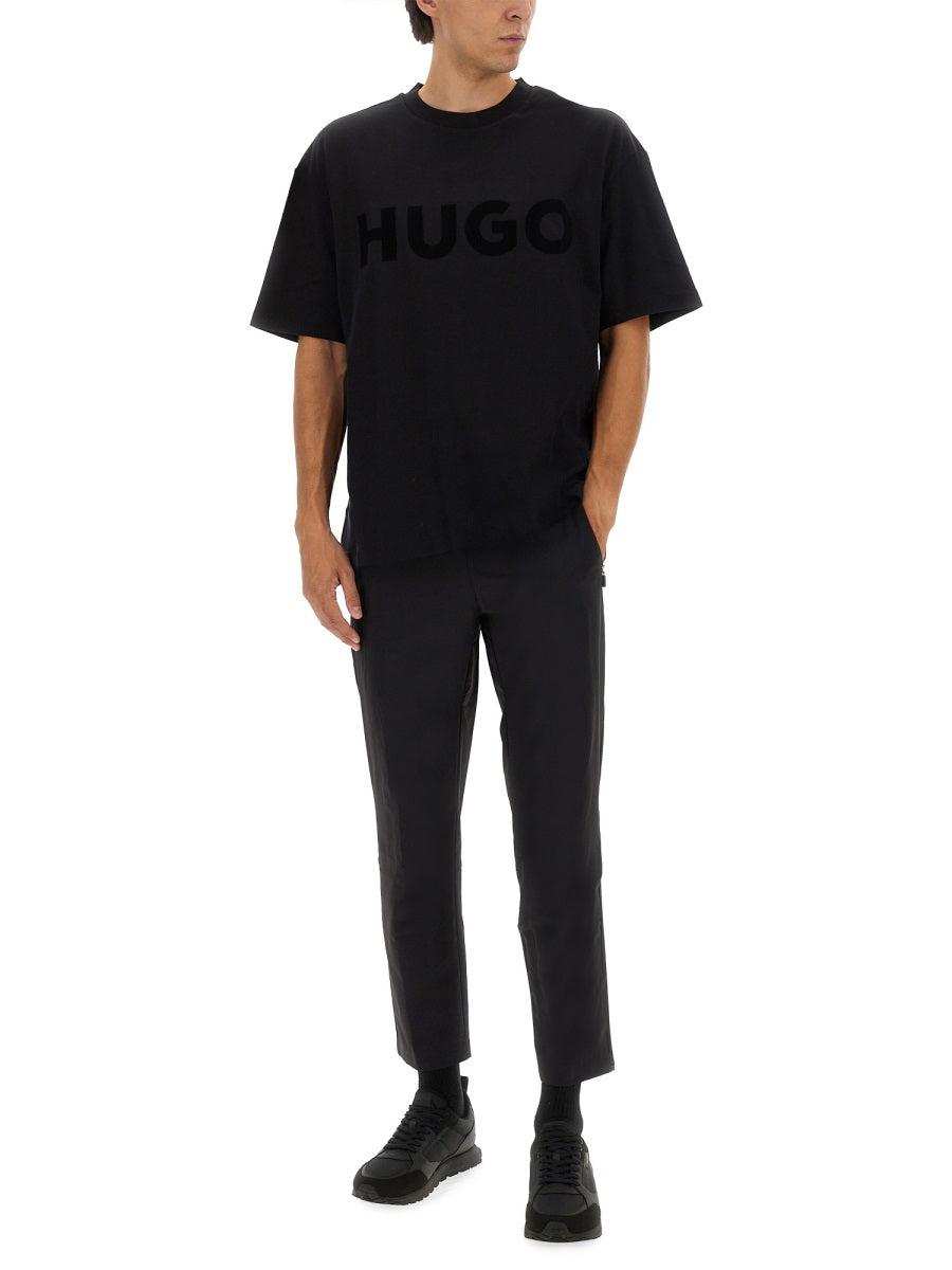 OVERSIZED LOGO T-SHIRT