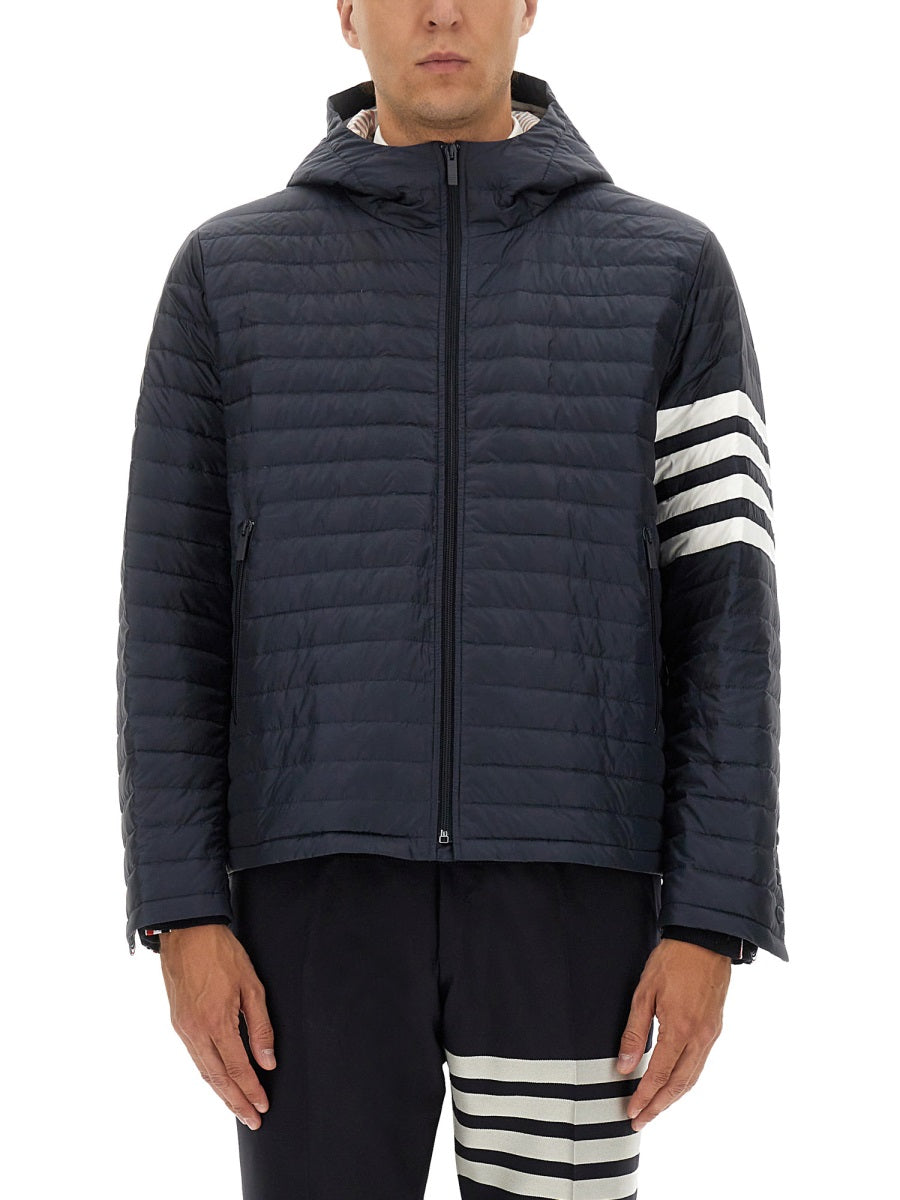 DOWN JACKET WITH HOOD