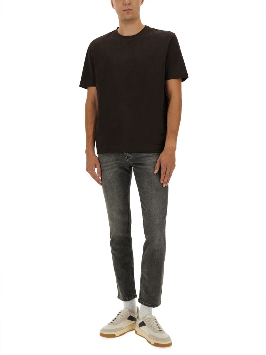 RELAXED FIT T-SHIRT