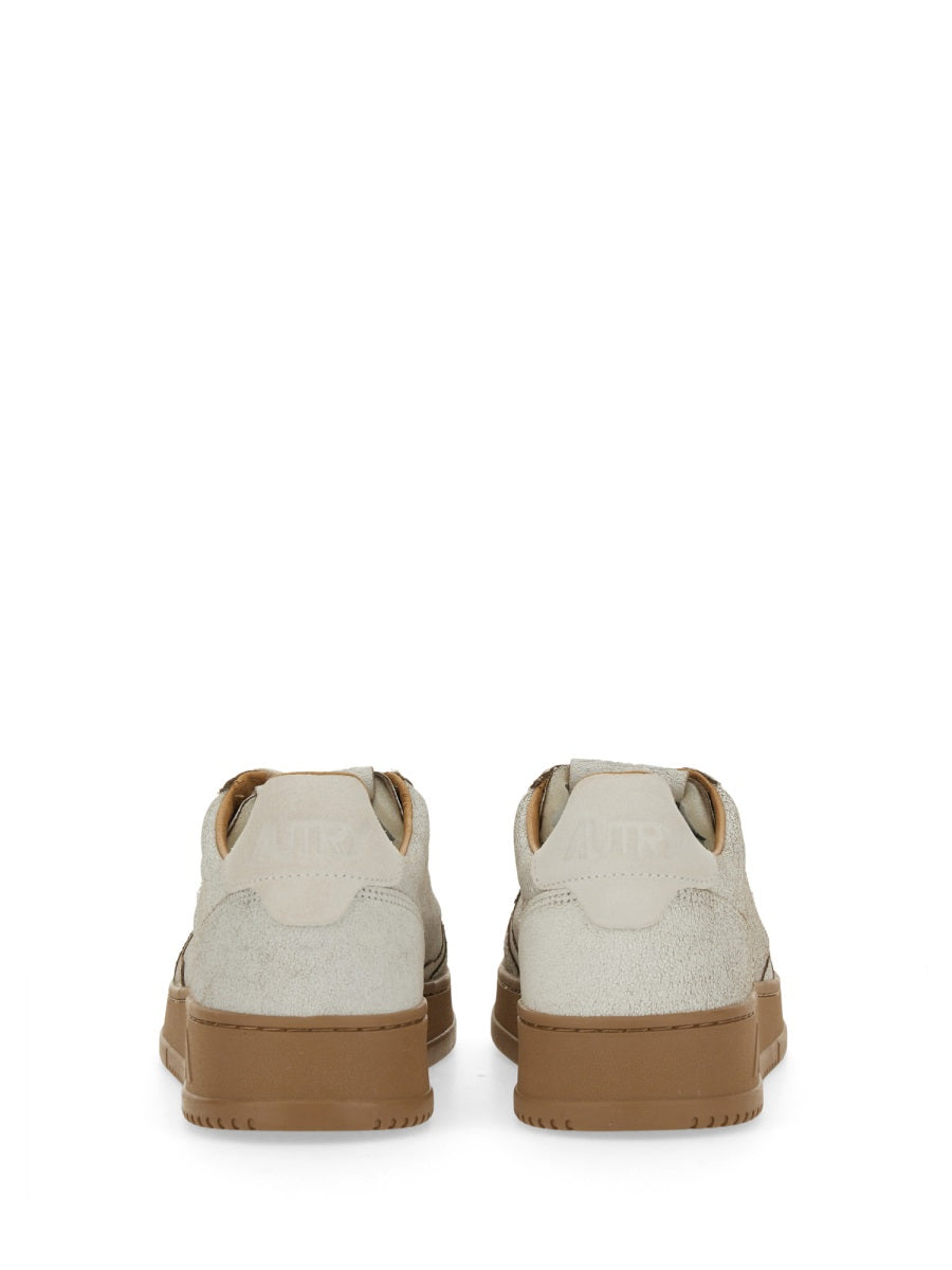"MEDALIST" LOW SNEAKER