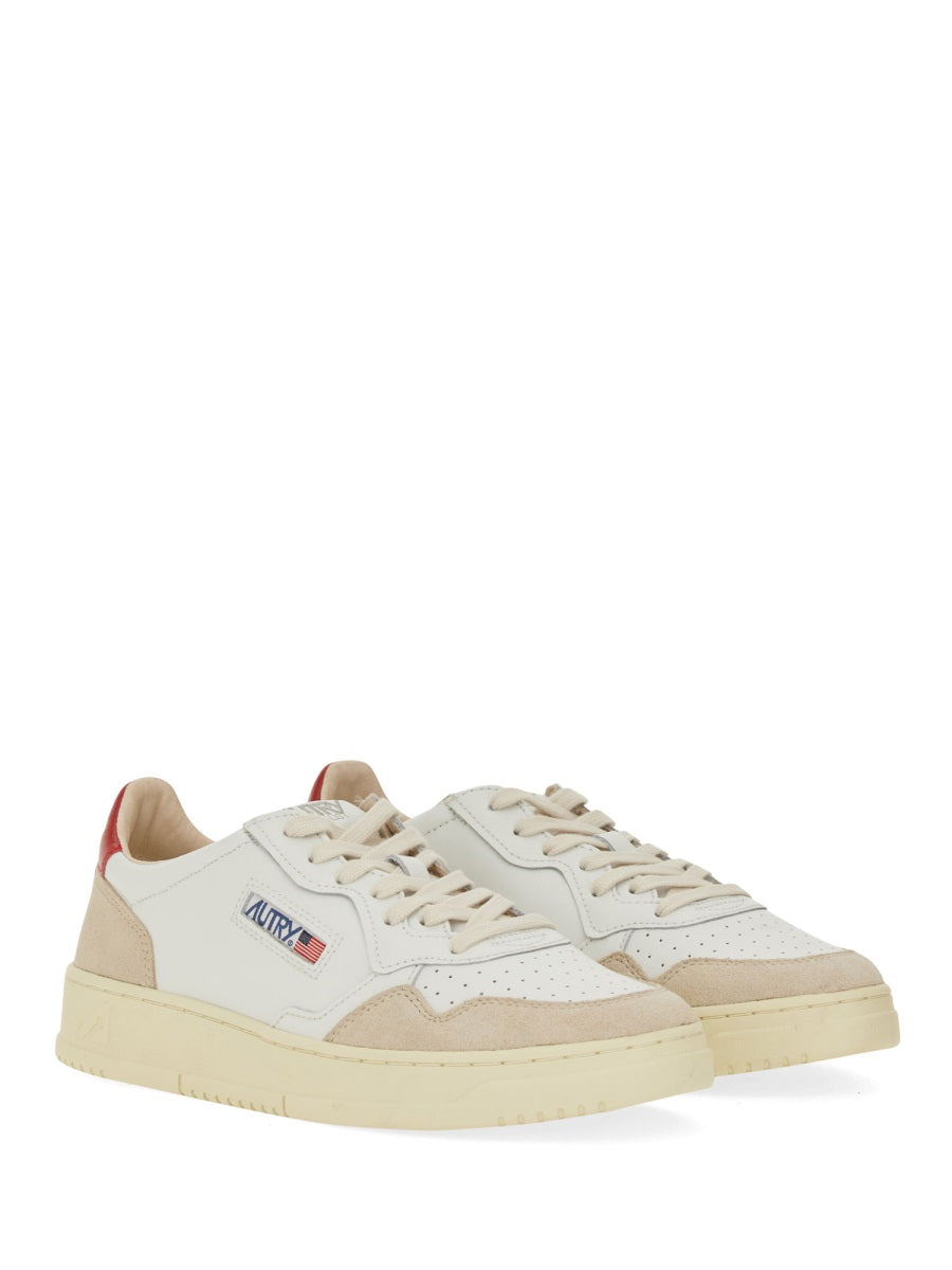 LEATHER SNEAKER