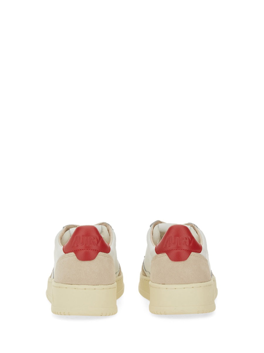 LEATHER SNEAKER