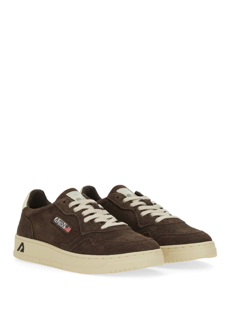 "MEDALIST" LOW SNEAKER