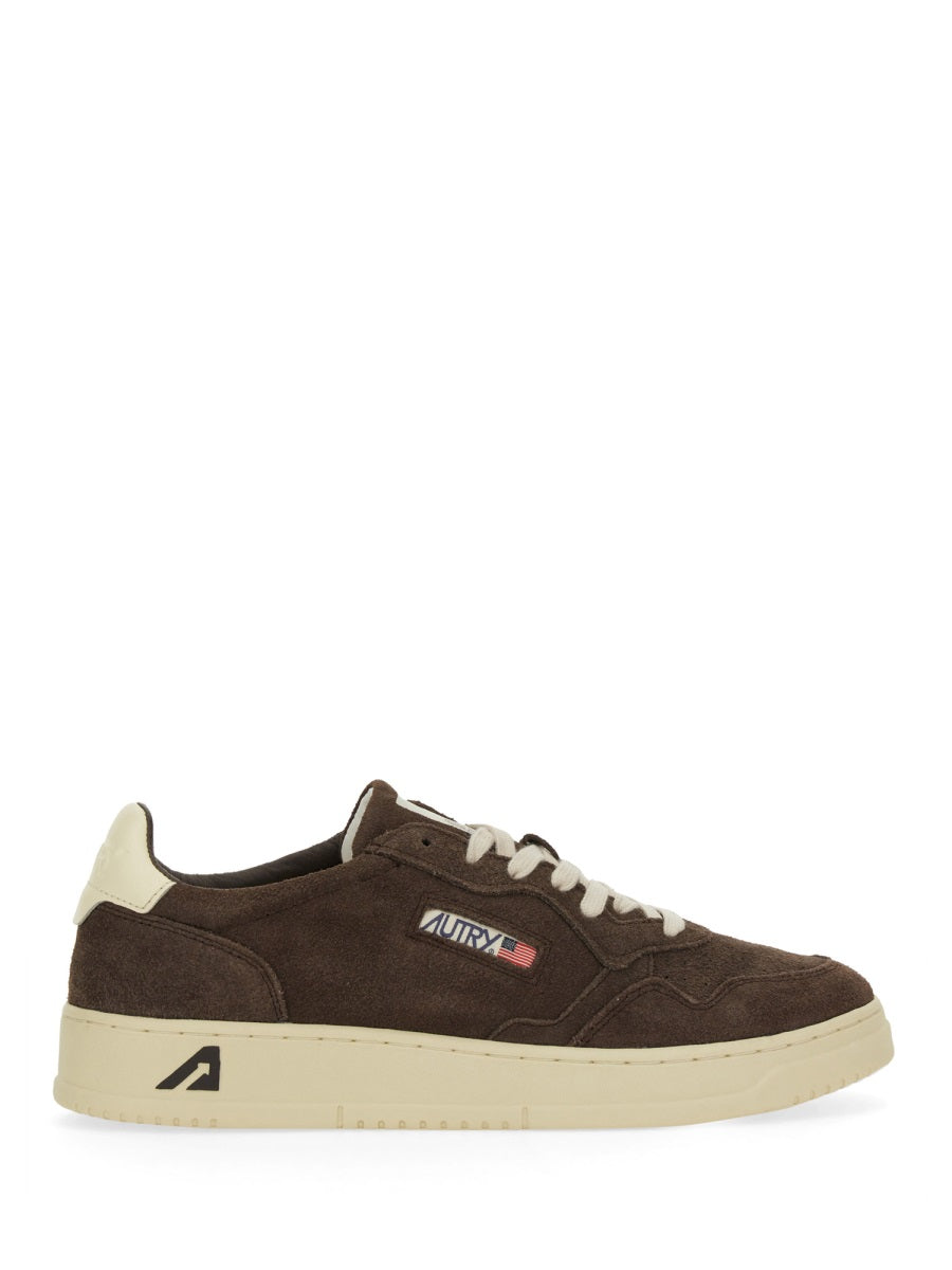"MEDALIST" LOW SNEAKER