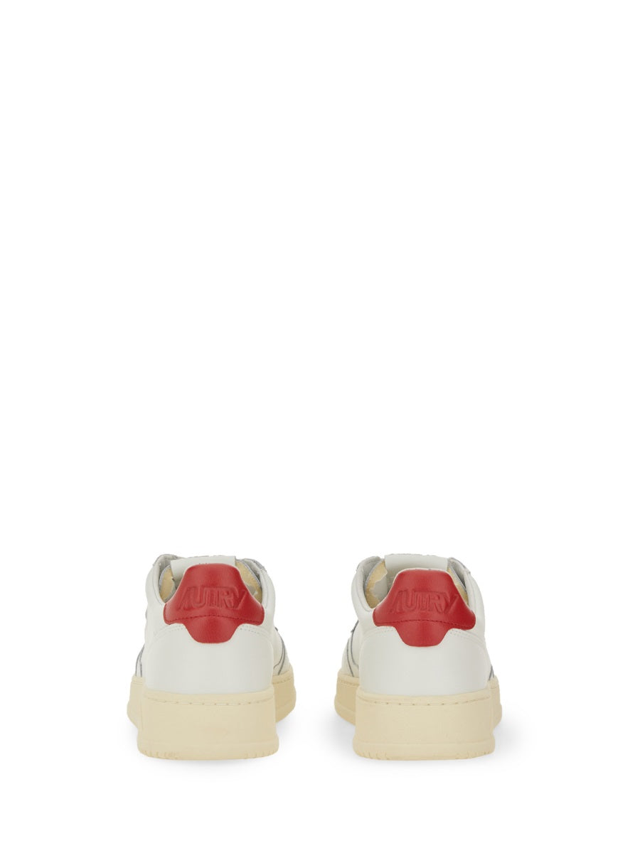 LEATHER SNEAKER