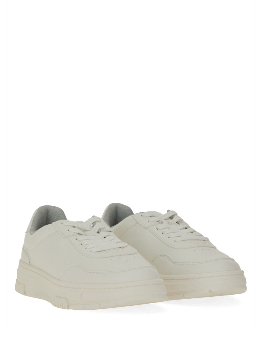SNEAKER WITH ZIGZAG DETAIL