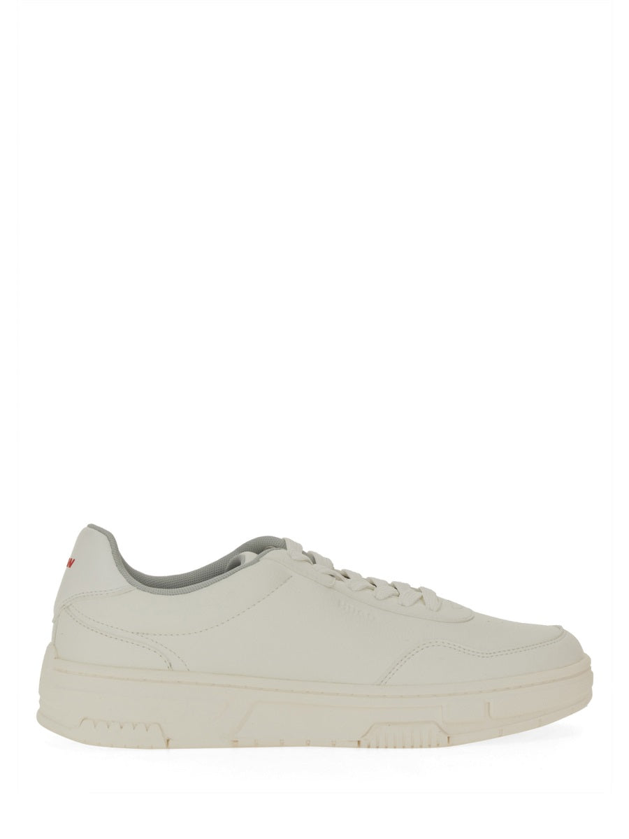 SNEAKER WITH ZIGZAG DETAIL