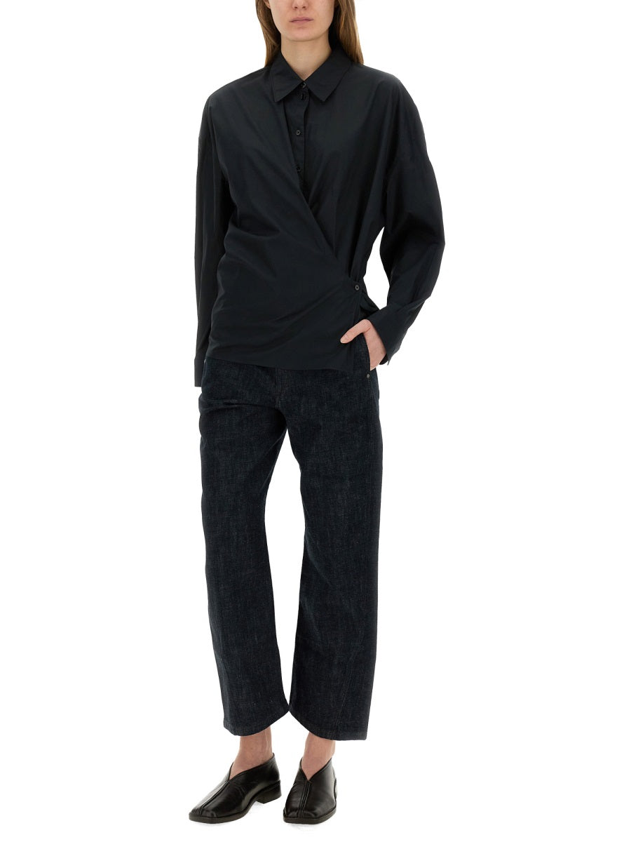 "STRAIGHT COLLAR TWISTED" SHIRT
