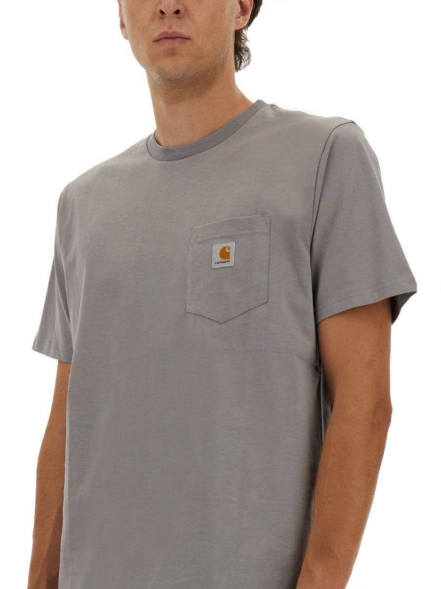 T-SHIRT CON TASCA