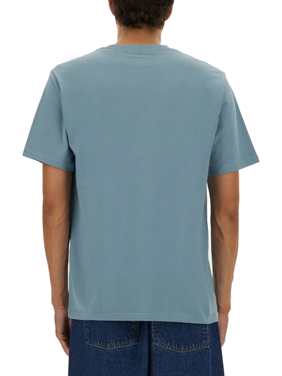 T-SHIRT CON TASCA