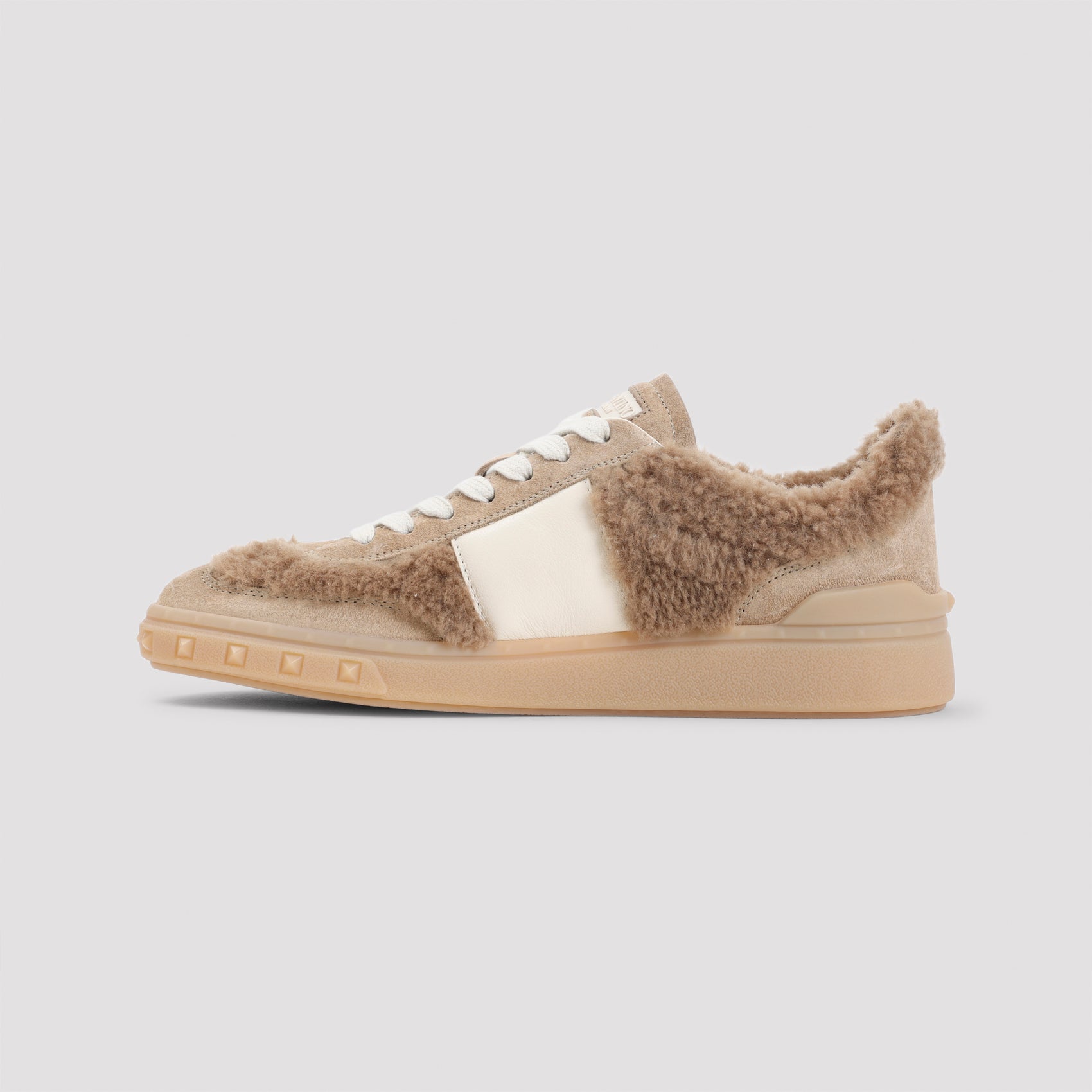Upvillage Sneakers