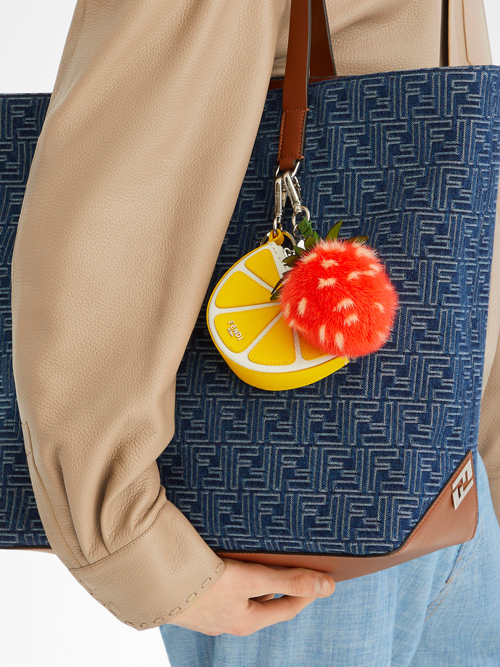 BAG STRAWBERRY CHARM