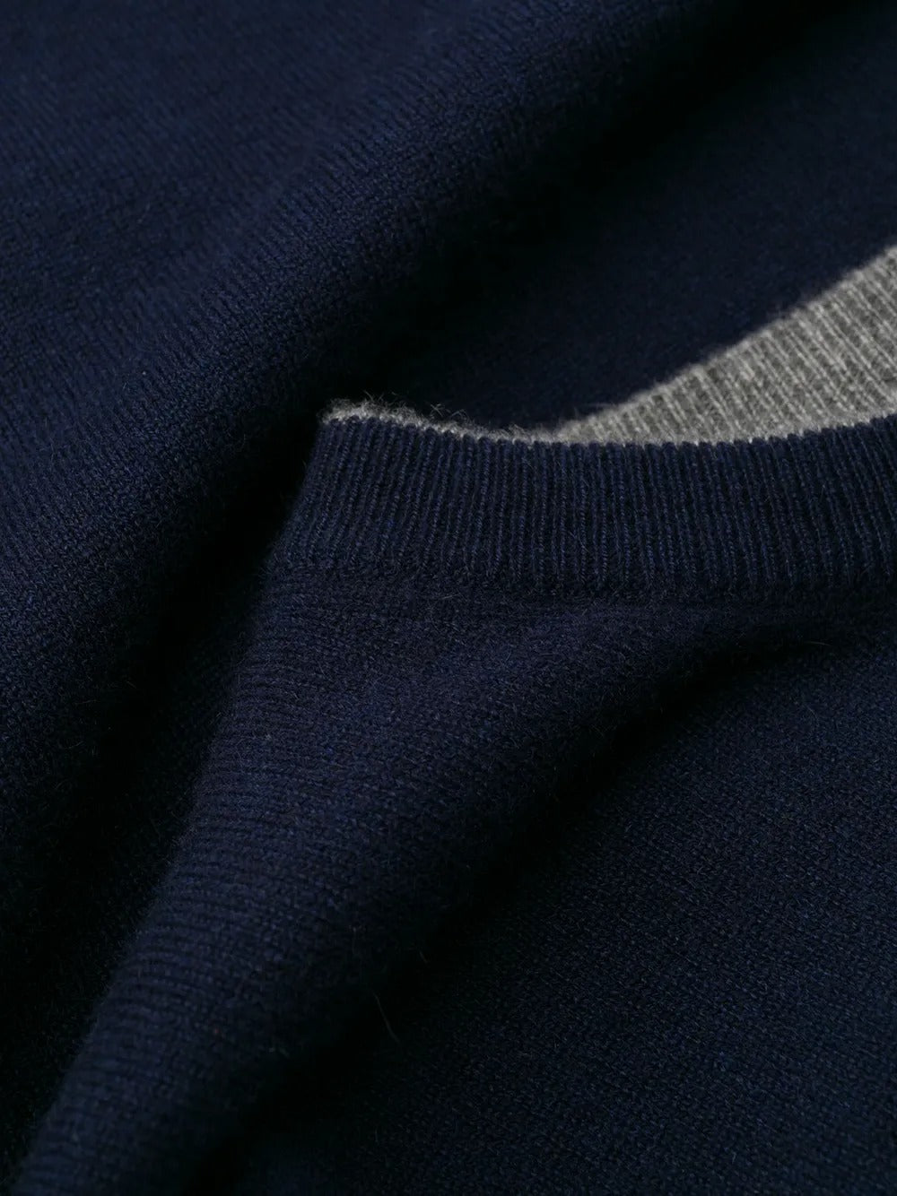 CASHMERE CREW NECK SWEATER