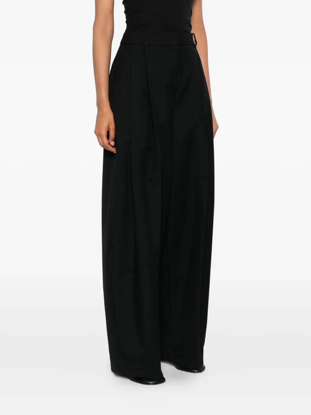 LE PANTALON D`HOMME
