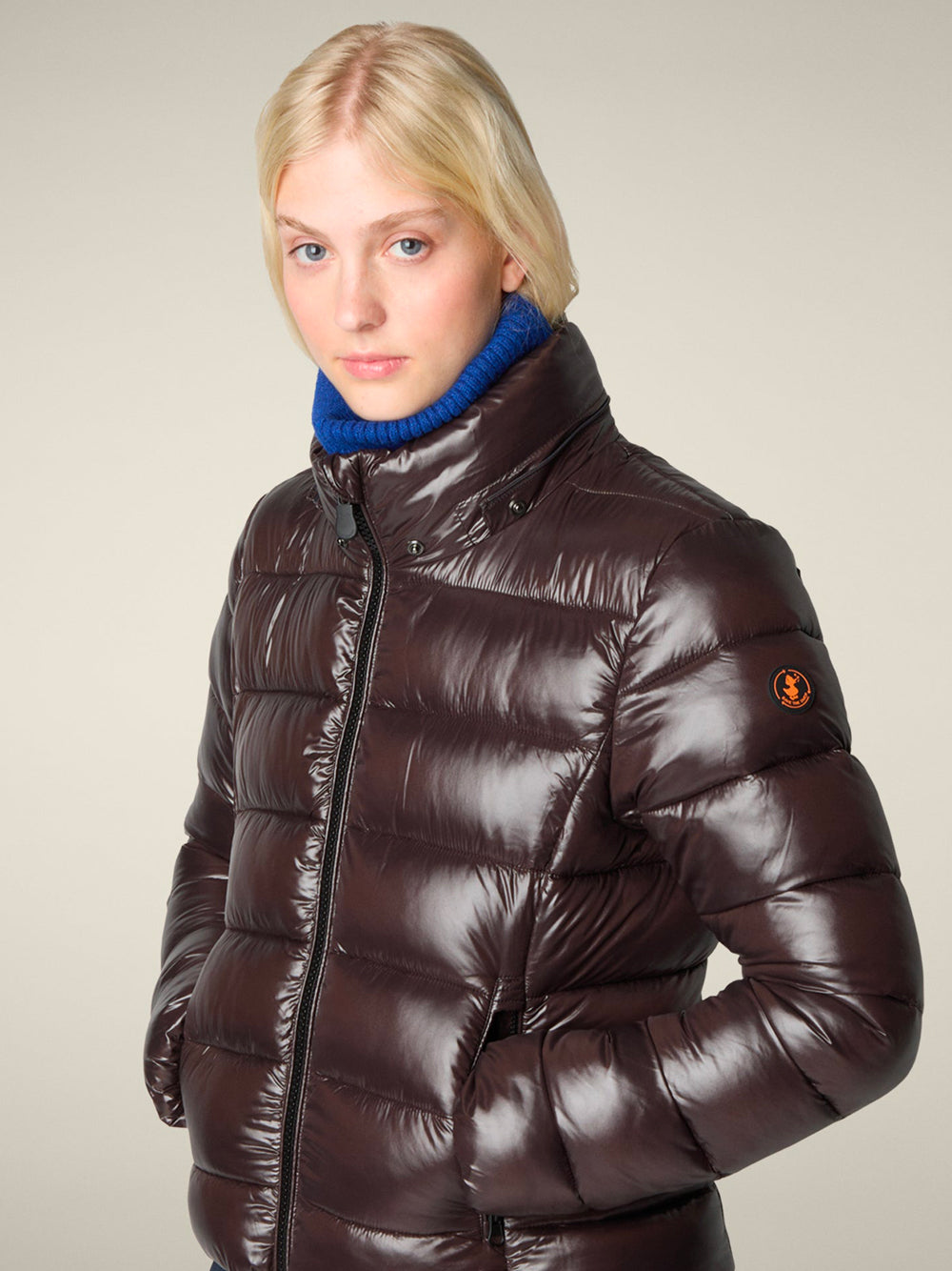 COSMARY SLIM FIT DOWN JACKET WITH LAQUÉ FINISH