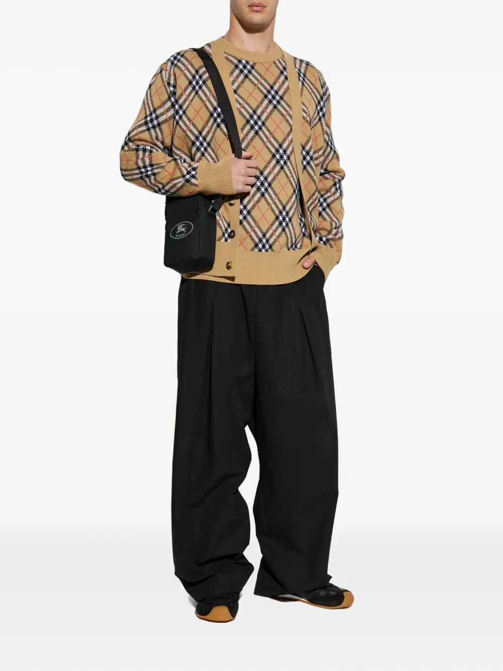 CHECK-PATTERN WOOL CREW NECK SWEATER