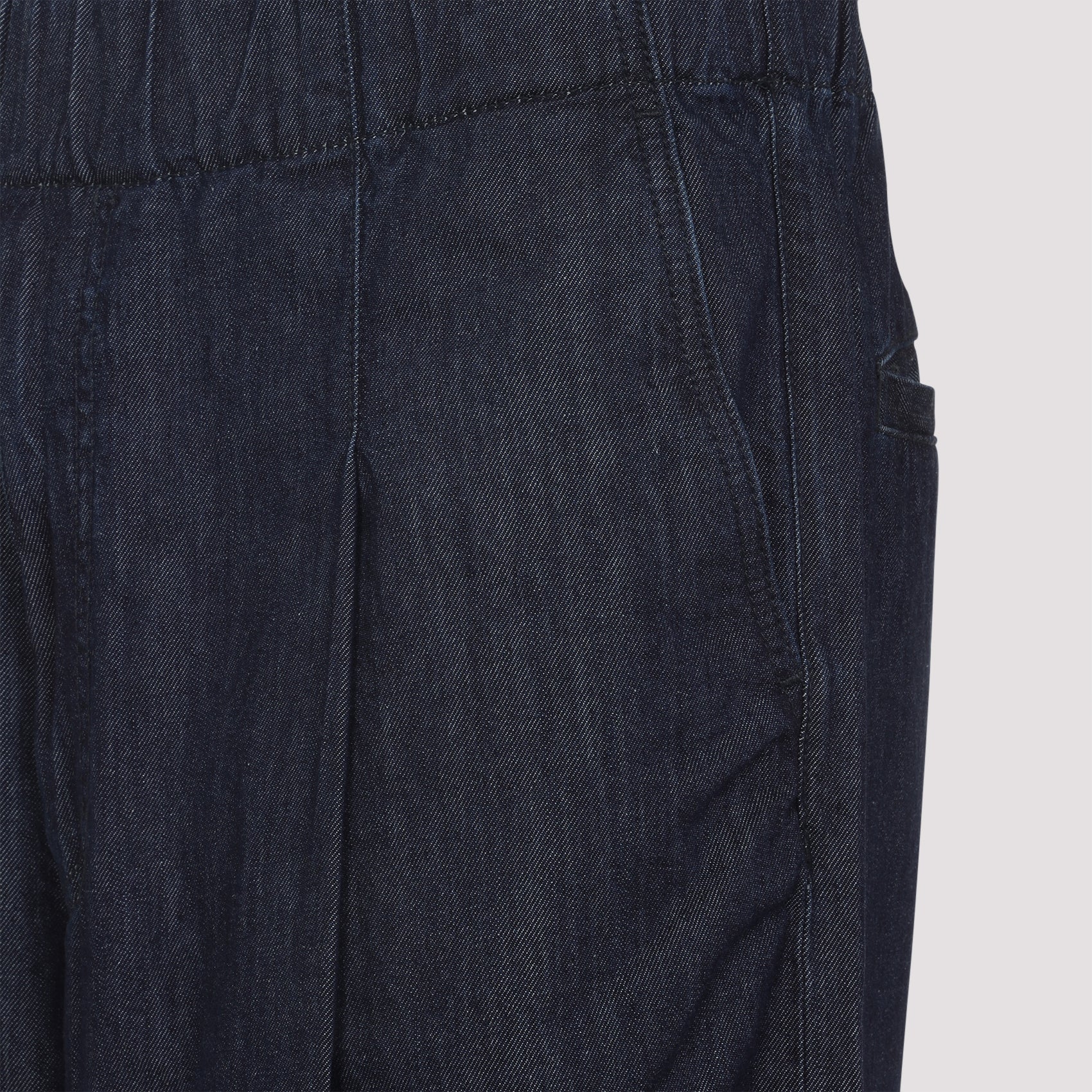 Pilan Jeans