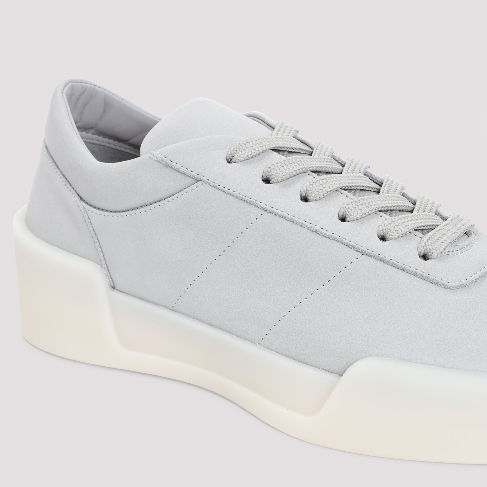 Aerobic Low Sneakers