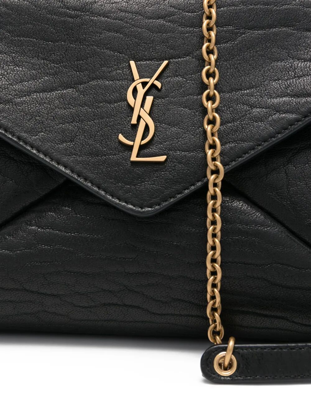 CASSANDRE CHAIN POUCH IN LAMBSKIN