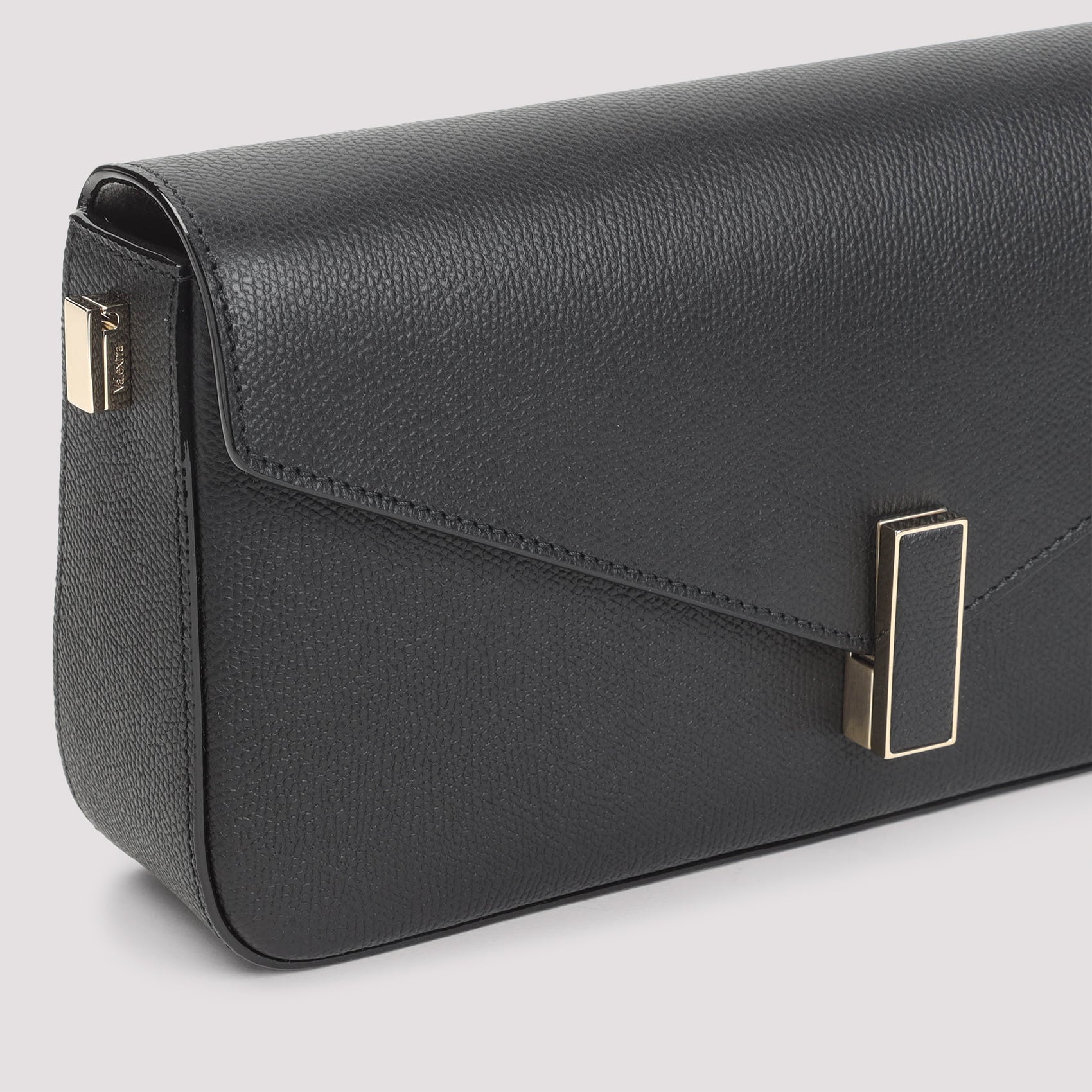 Iside Shoulder Bag