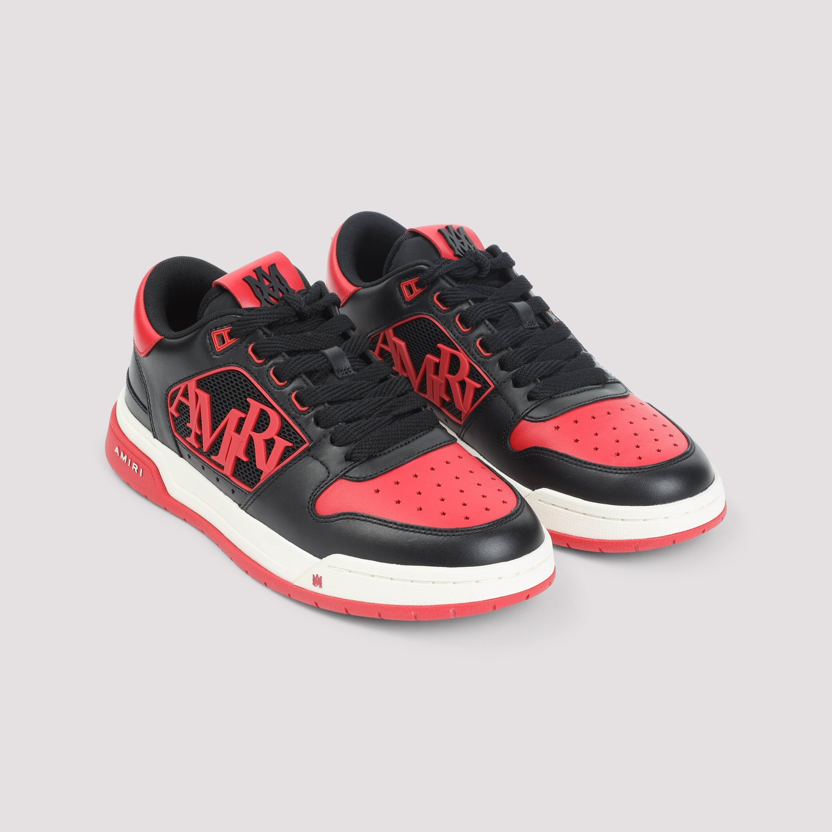 Classic Low Sneakers