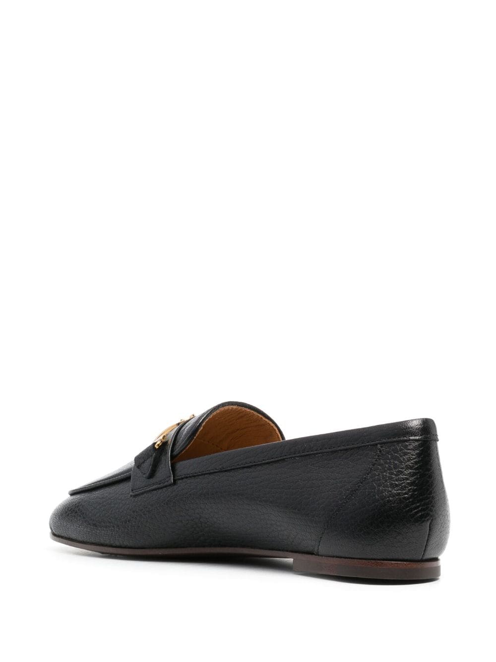 GRAINED LEATHER LOAFERS WITH METAL T RING ACCESSORY