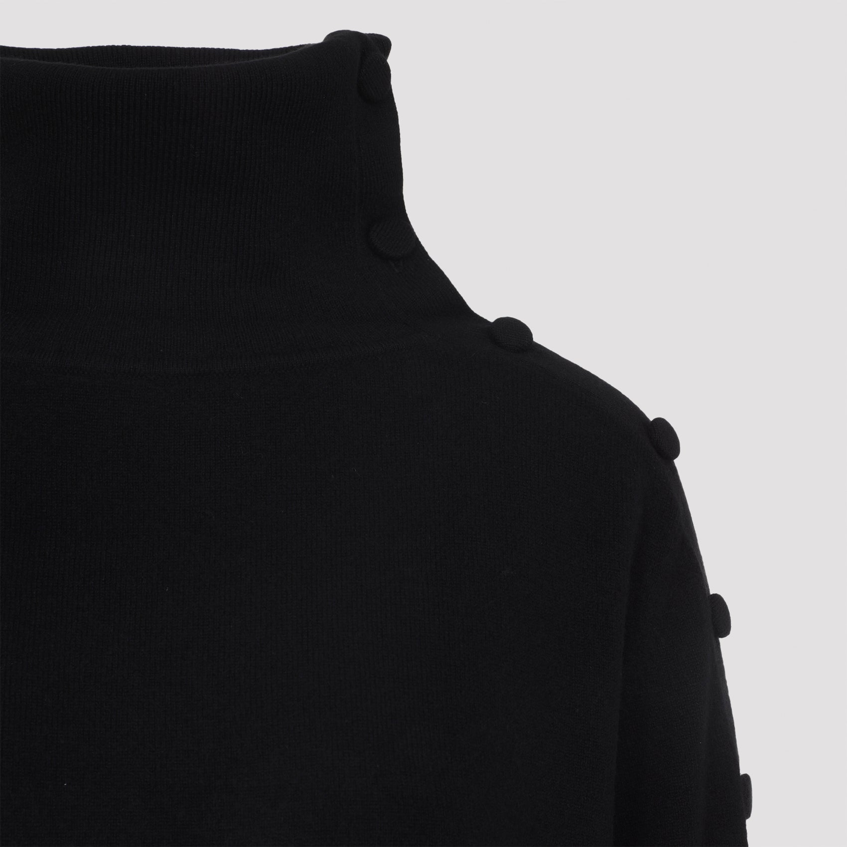 Tixla Sweater
