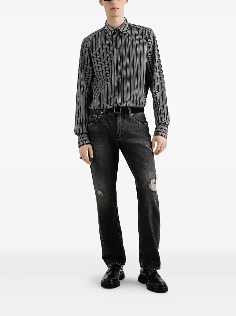 STRAIGHT-LEG DISTRESSED EFFECT JEANS