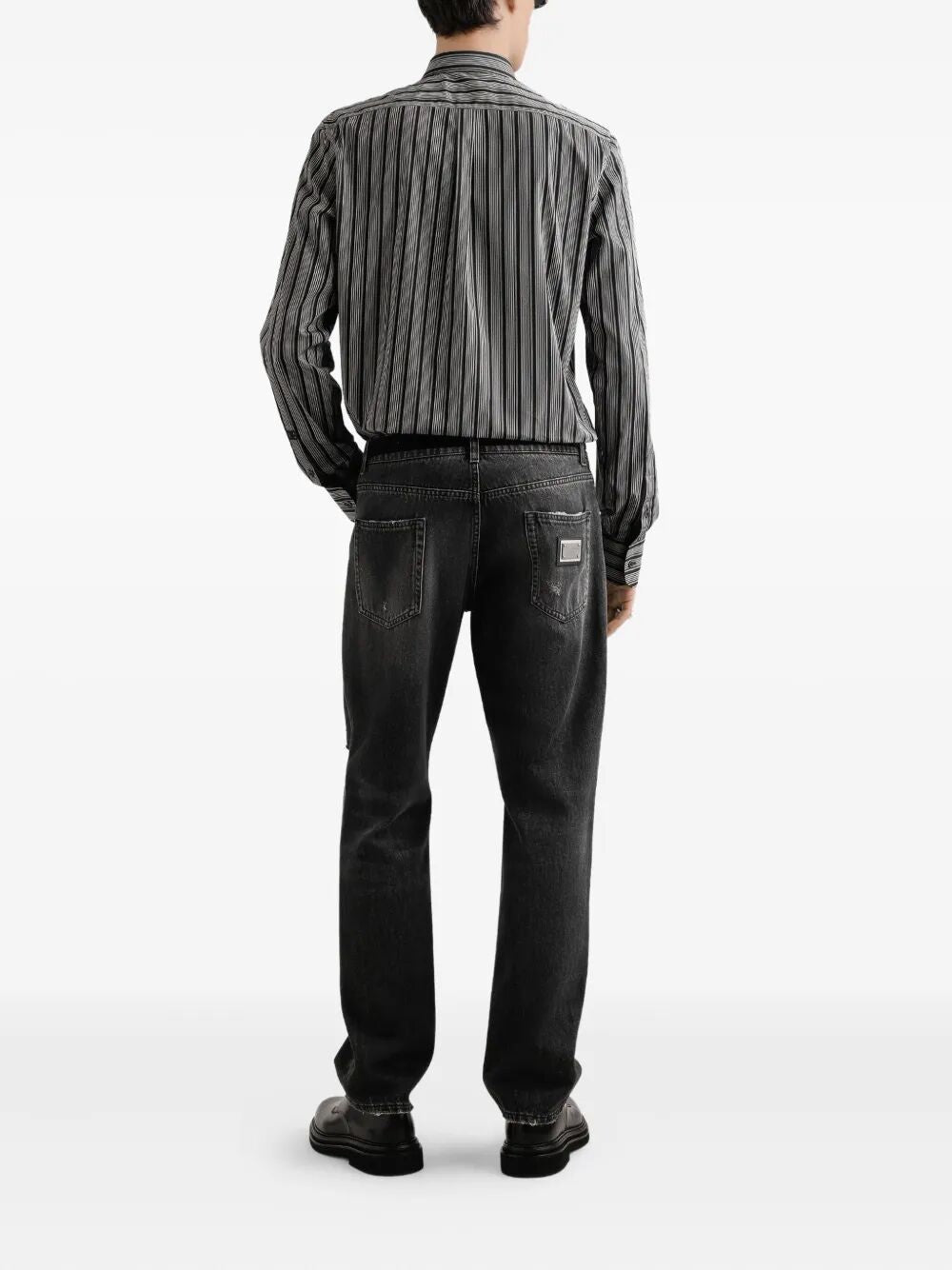 STRAIGHT-LEG DISTRESSED EFFECT JEANS
