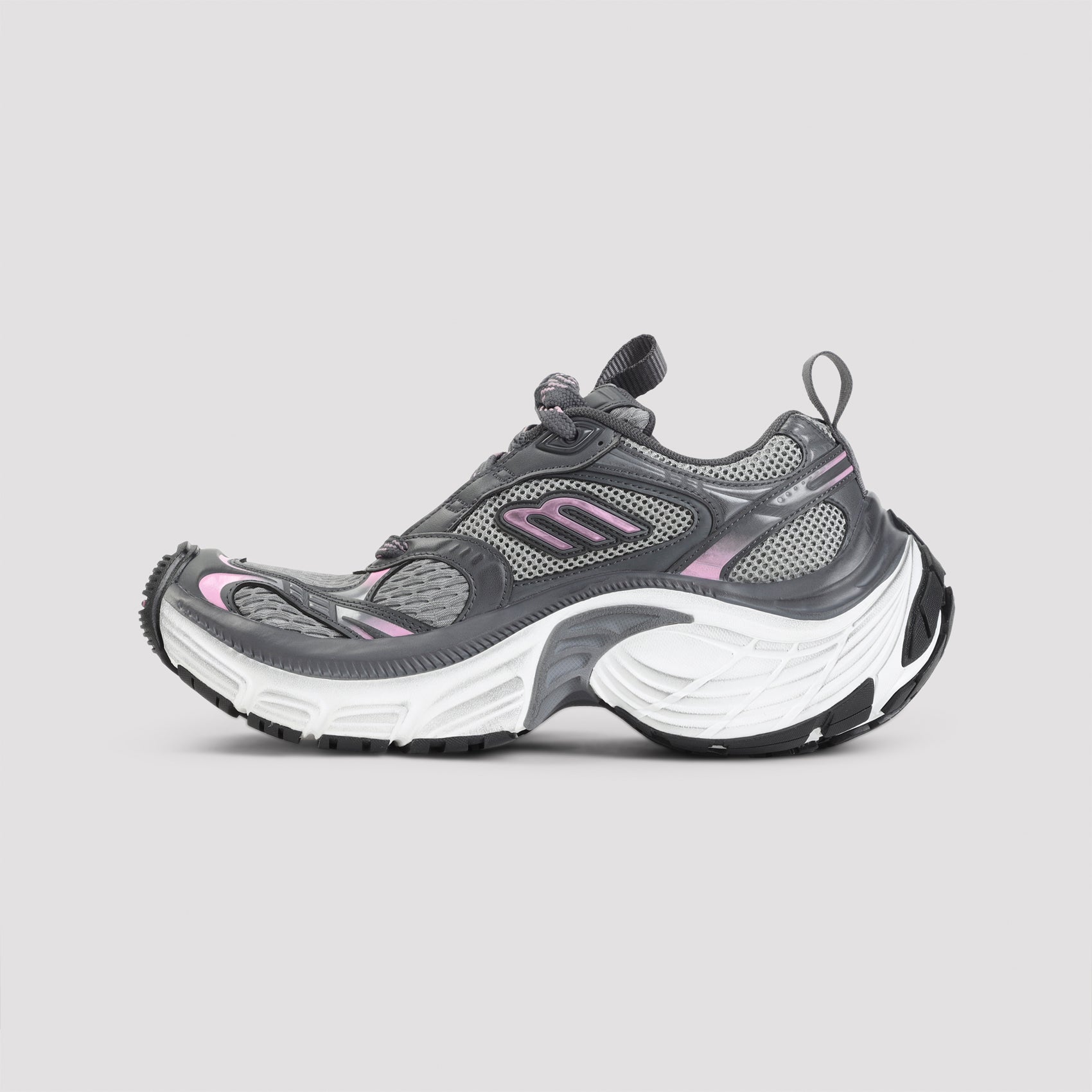 6XL Sneakers