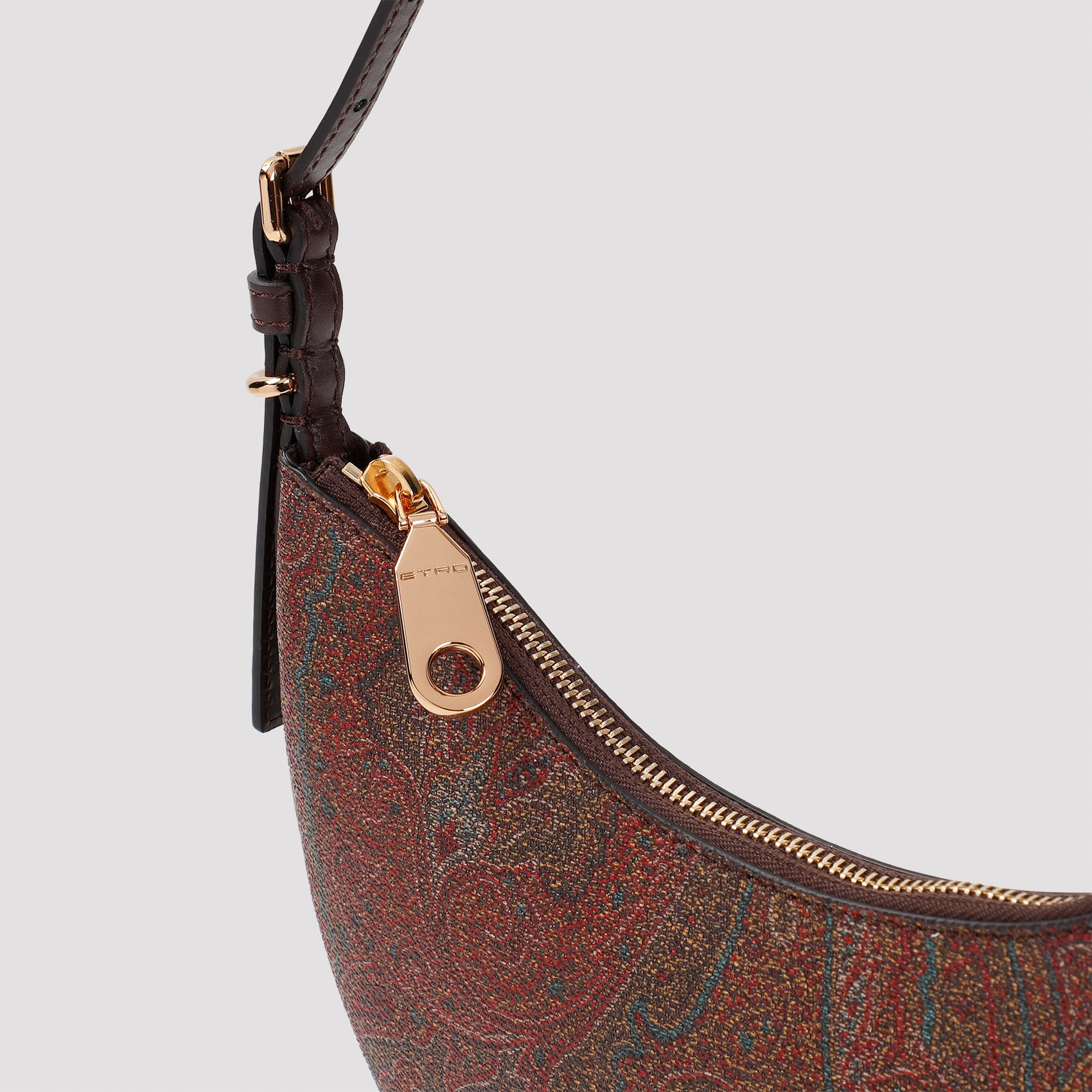 Essential Hobo Bag