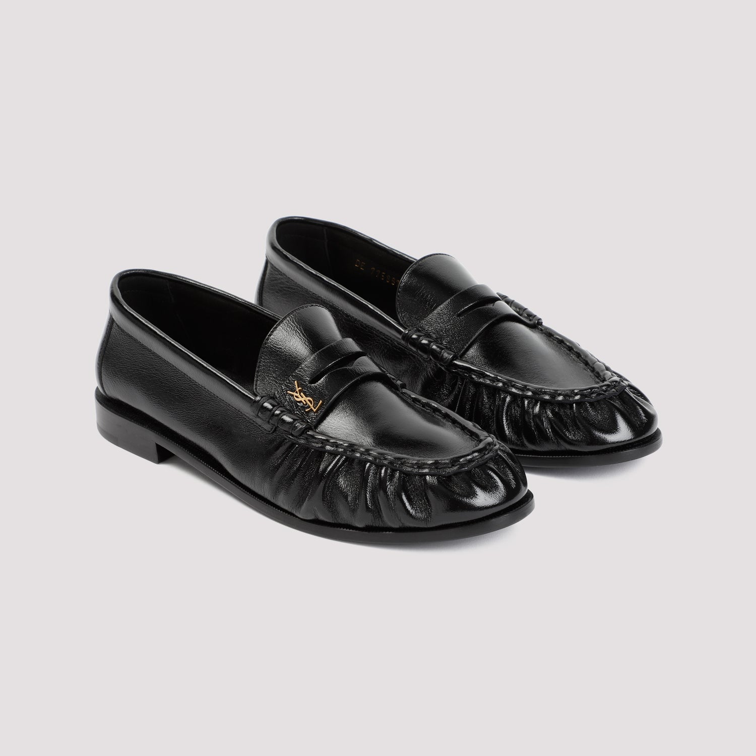 15 Le Loafers
