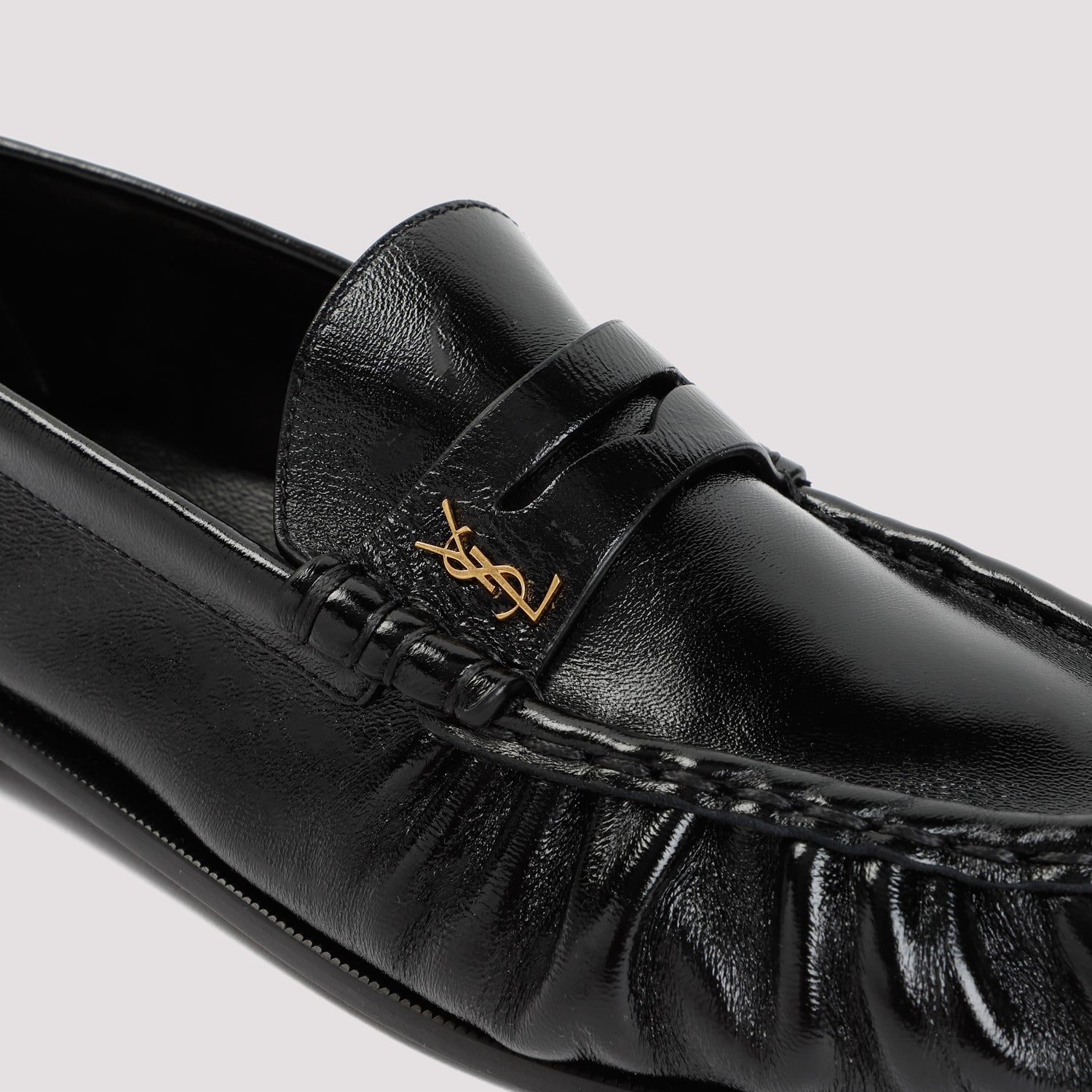 15 Le Loafers