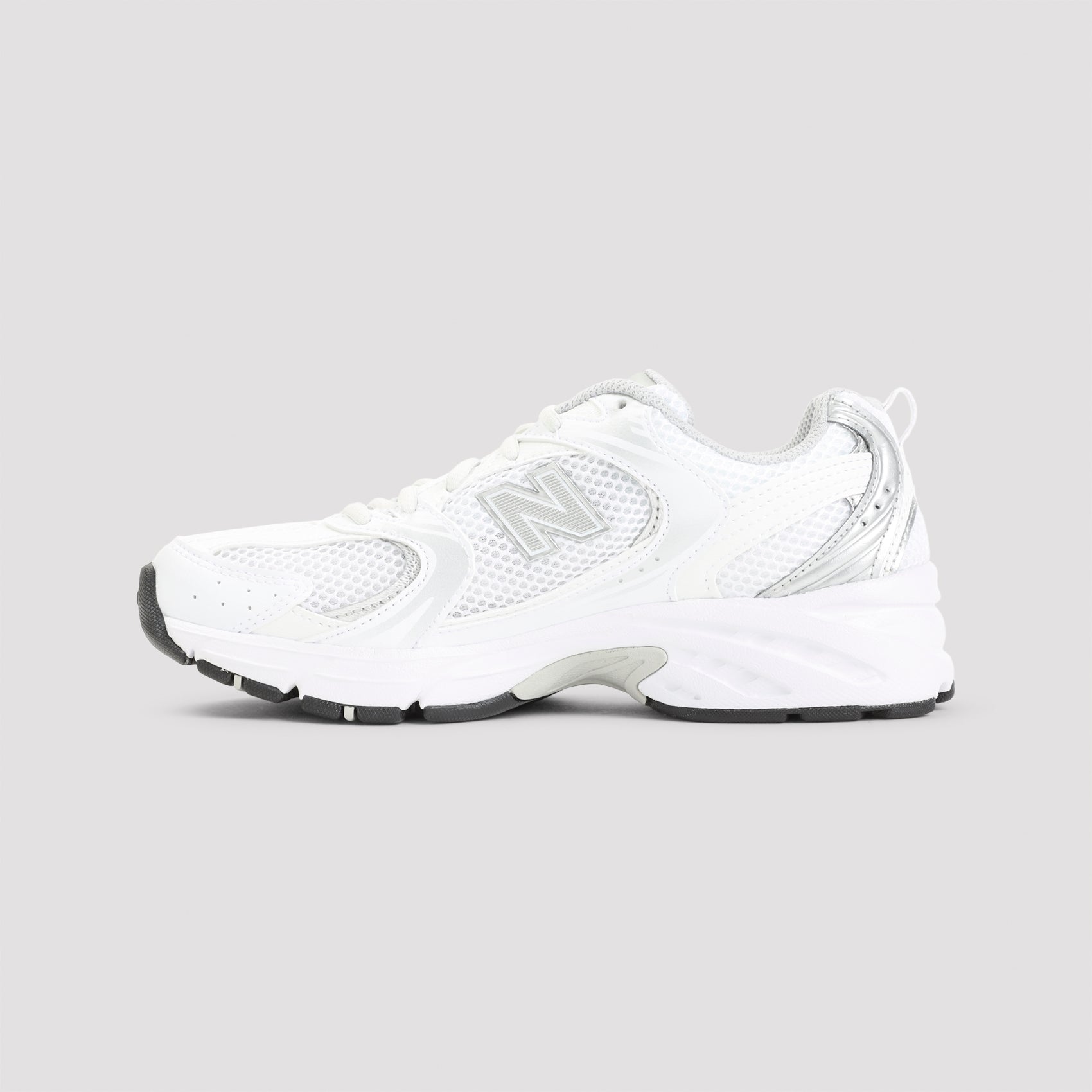 530 Sneakers