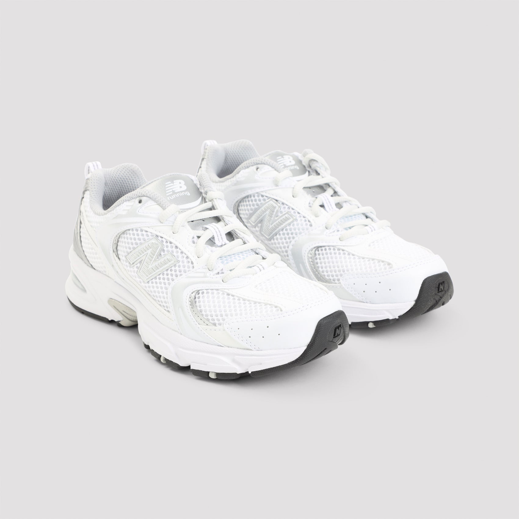 530 Sneakers
