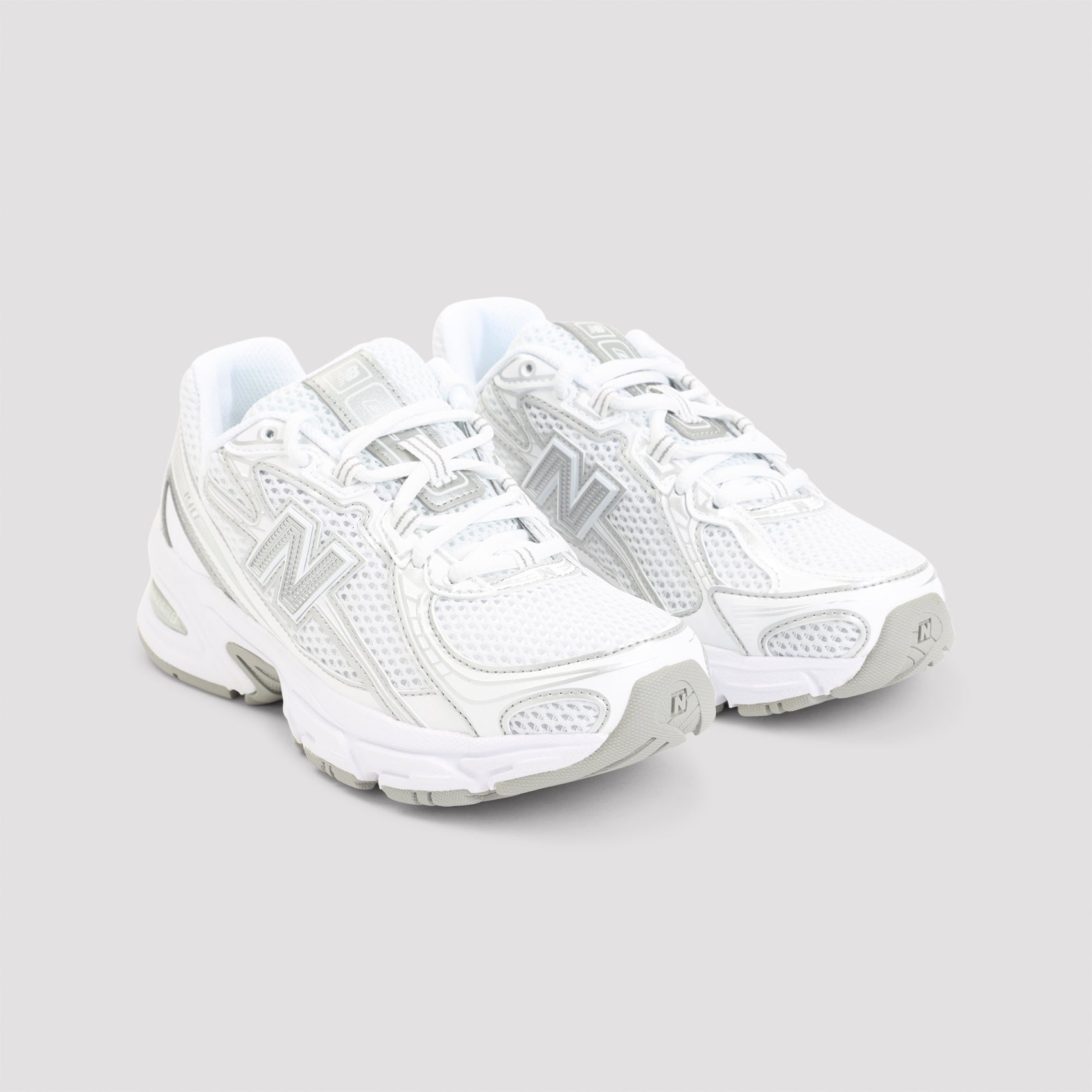 740 Sneakers