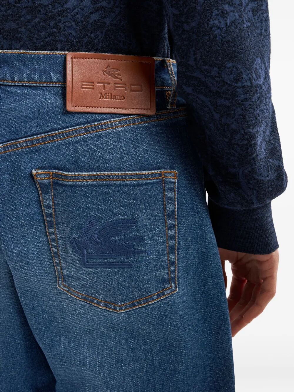 STRAIGHT-LEG JEANS WITH PEGASO
