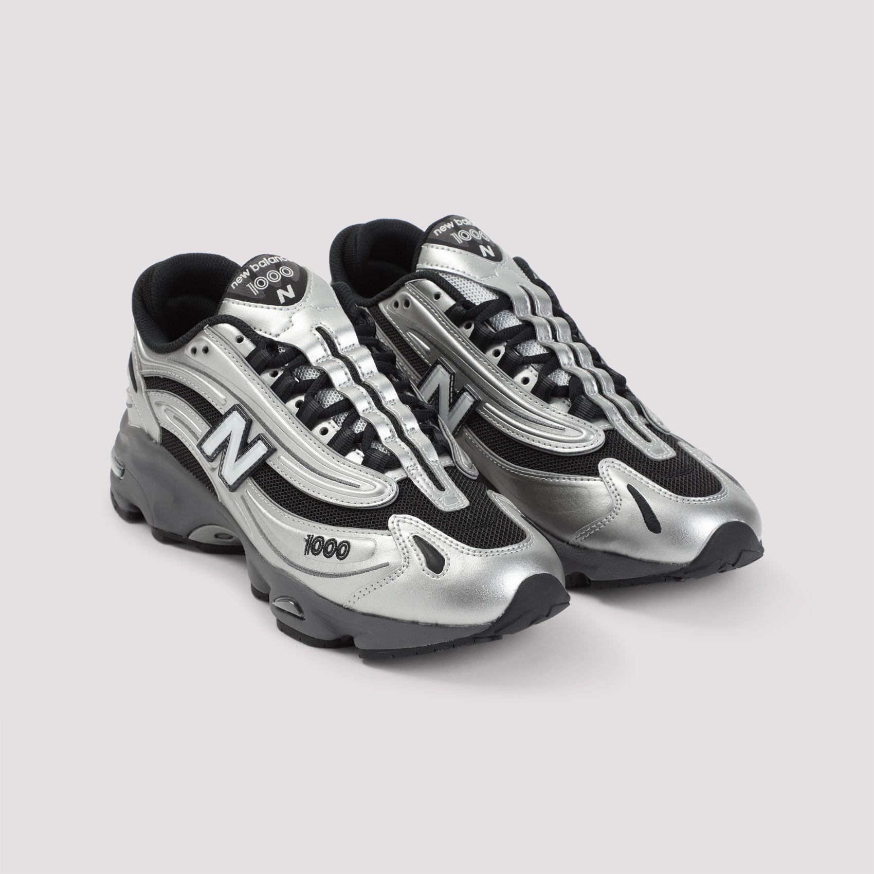 1000 Sneakers