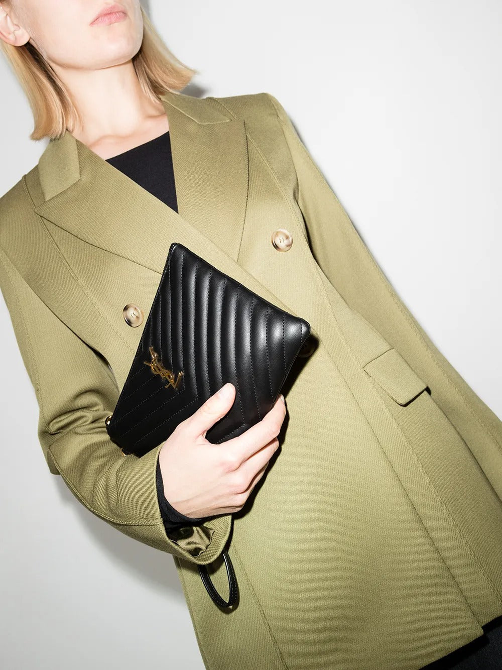 LEATHER MATELASSÉ CASSANDRE POUCH