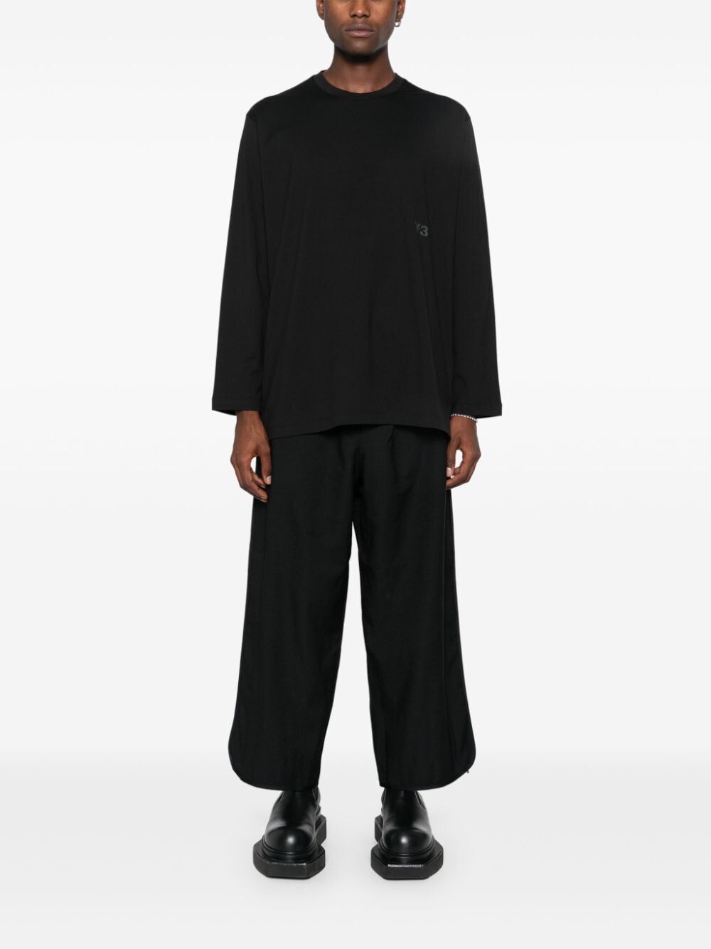 T-SHIRT LOOSE FIT A MANICHE LUNGHE